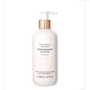 Victoria's Secret Hand Lotion Pomegranate Lotus Natural Beauty Moisturiz…